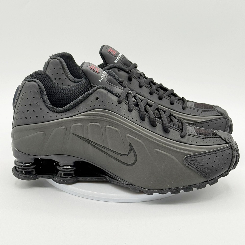 Nike Shox R4 'Triple Black' / Size 8 Mens / HQ1998-001 - New